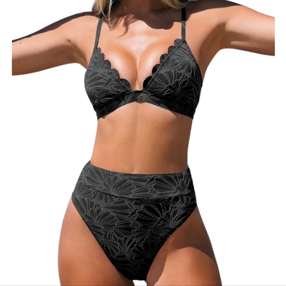 Cupshe Two Piece Swimwear Scalloped Vneck High Waisted Bralette Black Small - Picture 1 of 4